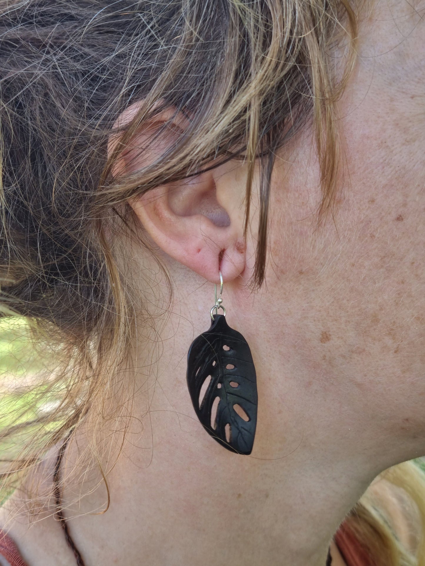 Leaf Earrings - Monstera Adansonii