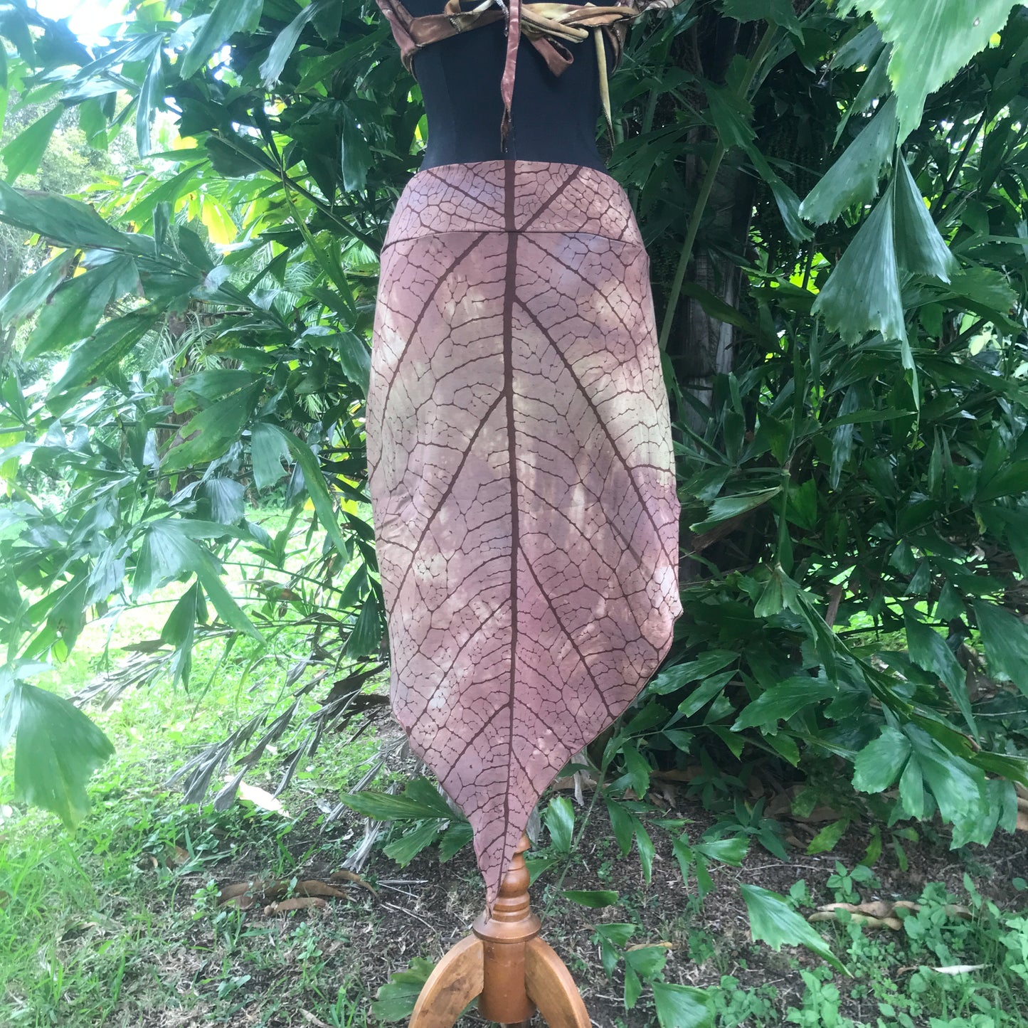 Tii Leaf Skirt